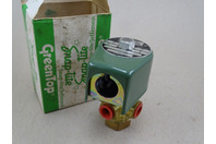 Snap-Tite Solenoid Valve 0-150 PSI .069 Orifice 1/4" NPT, 120V/60Hz, 6365 BA17C