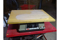 FMC Syntron Paper Jogger 16-3/4" x 22" Deck 115V/60Hz/4.0A, J-50 B