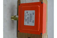 United Electric Controls Sprinkler System Pressure Switch Type J33AX, 5835