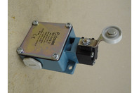 Crouzet Lever Arm Roller Limit Switch 10A, 838430