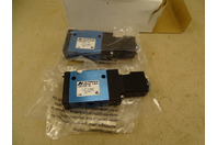 (2) Automatic Valve Compact Solenoid Valve 1/8", 24VDC, L0502AAWR-DB