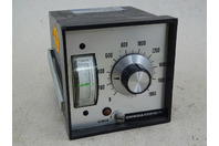 Omega Analog Temperature Controller  Thermocoupler Meter 0-1800°F , Model 22M