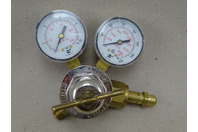 Smith Oxygen Regulator Medium Duty 30000 PSI Max, 30-100-540