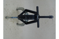 Posi Lock Gear and Bearing Puller , 106