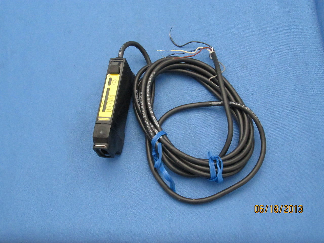 Banner D12EN6FV Fiber Optic Sensor Process Industrial Surplus