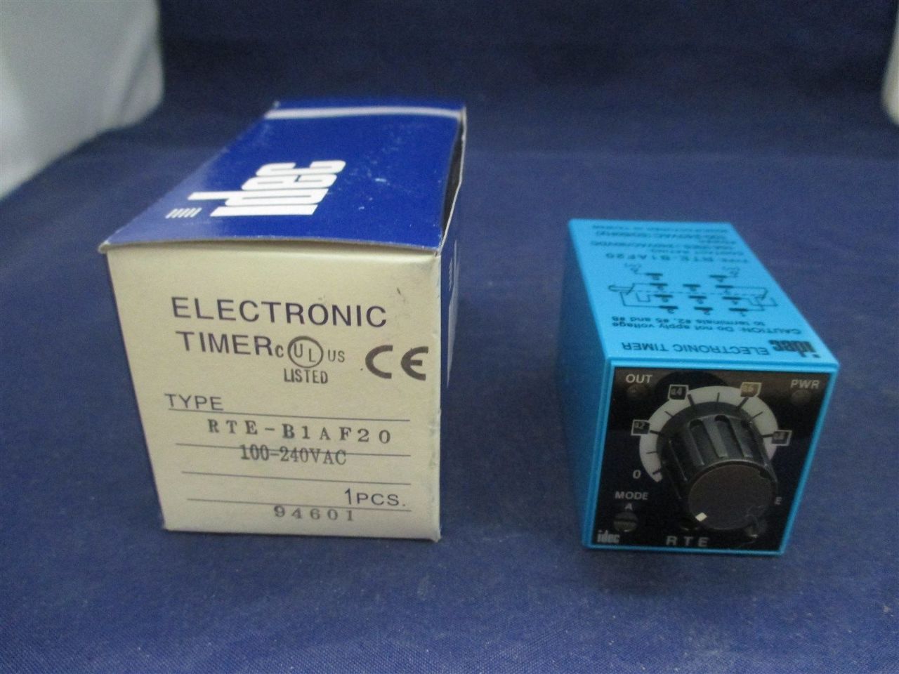 Idec Electronic RTEB1AF20 Timer new Process Industrial Surplus
