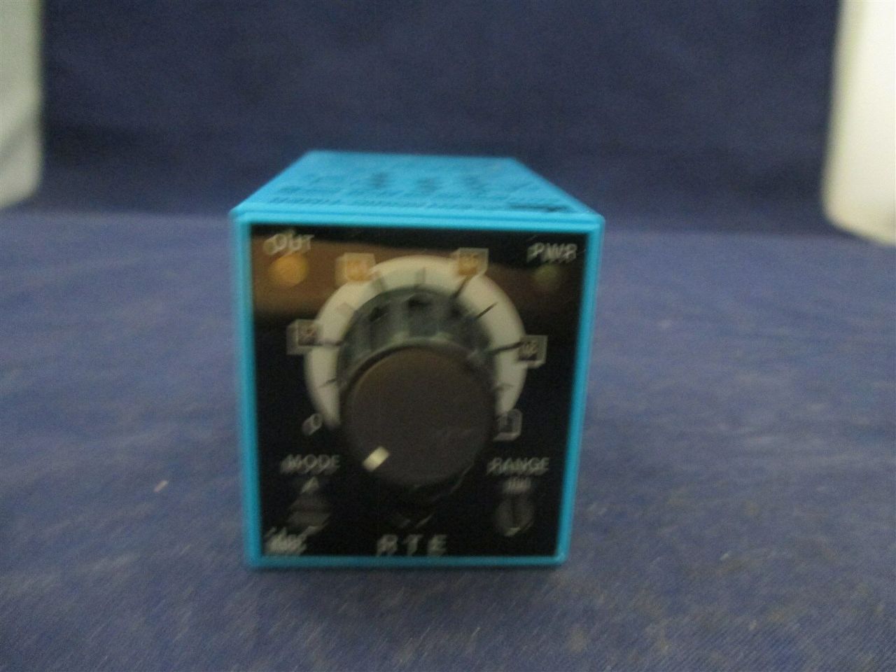 Idec Electronic RTEB1AF20 Timer new Process Industrial Surplus Corp.