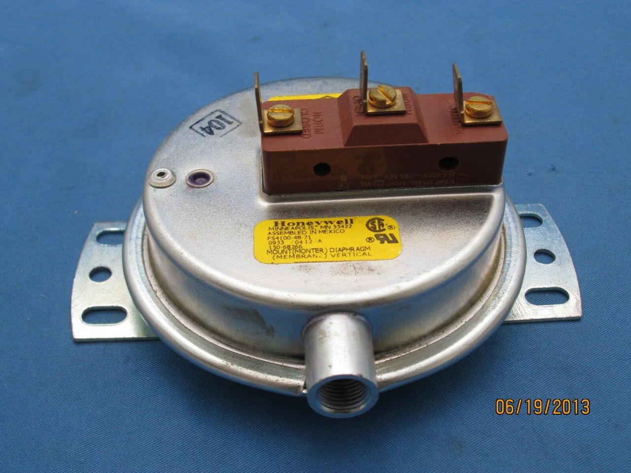 Honeywell FS41004871 Pressure Switch Process Industrial Surplus Corp.