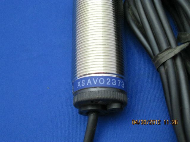 Telemecanique Inductive Proximity Sensor XSAV02373 XSA V02373 new