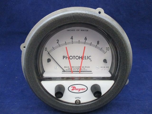 Dwyer Photohelic 3010C Pressue Switch