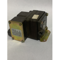 Barksdale DPD1T-A3 Pressure or Vacuum Actuated Switch