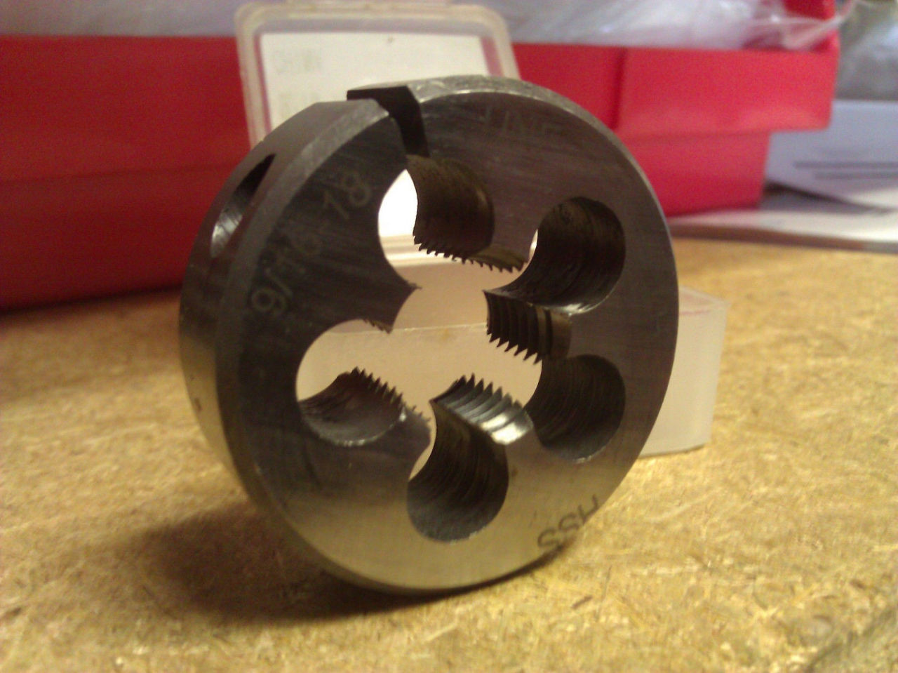2-1/2 OD High Speed Steel Round Adjustable Die - Choose Your Thread Size (1-1/8-7 To 1-1/2-12)