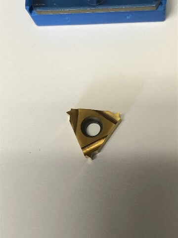 16IR 14UN VC929 LAYDOWN THREADING INSERT