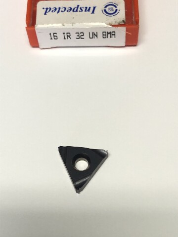 16IR 32UN BMA LAYDOWN THREADING INSERT