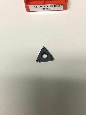 16IRM 1.25 ISO BMA LAYDOWN THREADING INSERT