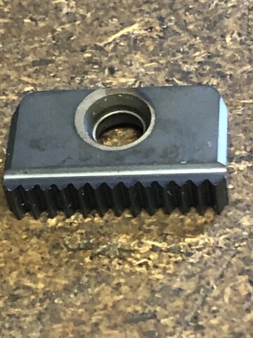 21 1 16 UN MT7 THREAD MILLING INSERT