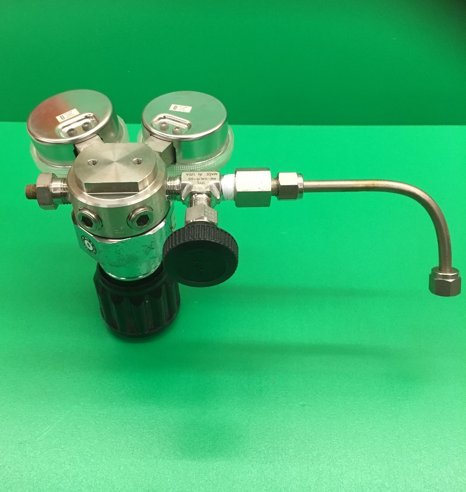 AGA General Purpose Compressed Gas Regulator 3000 PSIG , LB16515330