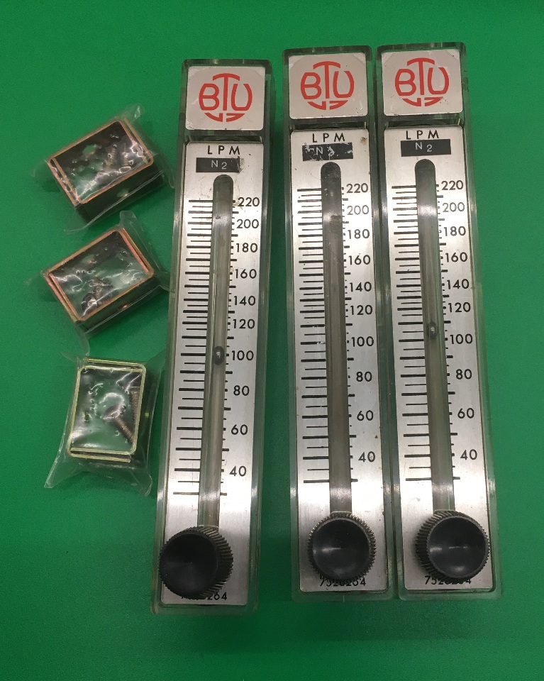 Dwyer Flow meters (lot of 3) 40220, MAX Temp 130°F Press 70 PSI, Cat