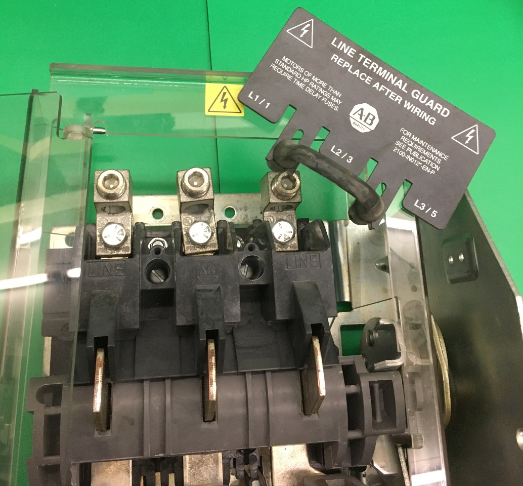 Allen Bradley Disconnect Switch 1494VD5200, w/Fuse Block 1494VFs200