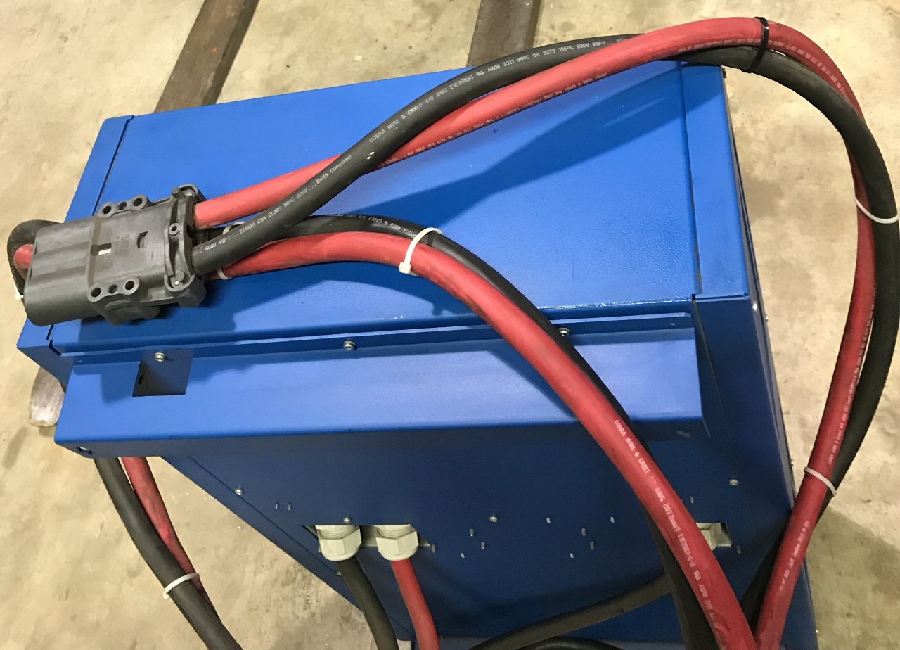 Benning, PowerHouse IHF Forklift Motive Battery Charger ,(Model: CR24F3