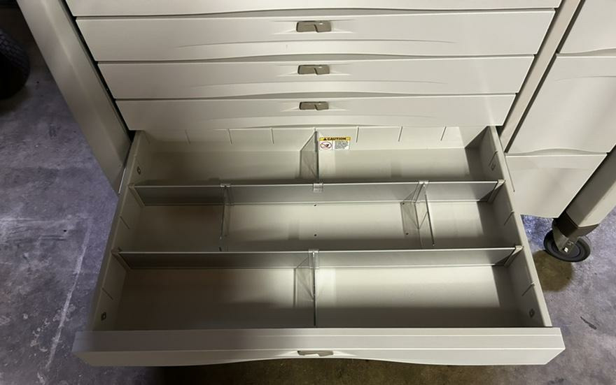 Capsa Healthcare Avalo Extra Large LTC Medication Cart with Core Lock