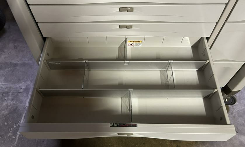 Capsa Healthcare Avalo Extra Large LTC Medication Cart with Core Lock