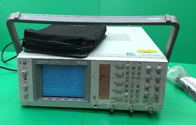 Fluke & Philips Oscilloscope 3350A/50, W/ Phillips Passive Scope