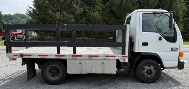 1999 GMC W3500 Aluminum Stake Truck 5.7L Vortec V8 Gasoline Engine GVW: 11,050 (Class 3)