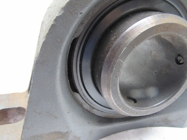 Sealmaster NP Series Standard-Duty Pillow Block Ball Bearing Unit, 2-7/16 in Bore 700204