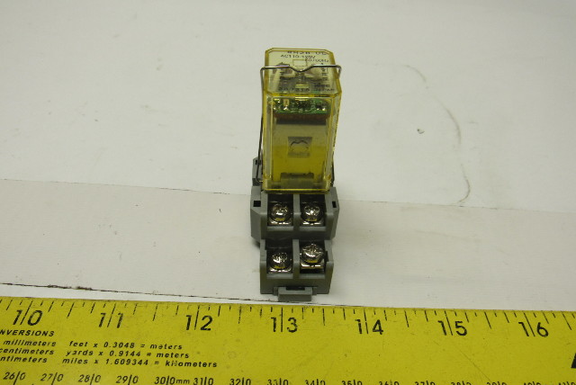 Idec RH2B-UL 110-120V Ice Cube Relay 120V Coil W/ Socket | Bullseye