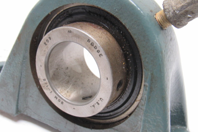Dodge 124136 11 2 Id Bore 2 Bolt Flange Pillow Block Ball Bearing