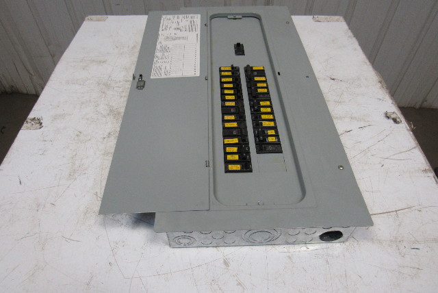 General Electric Load Center Panel Board 125 Amp 220/120V 30 Space