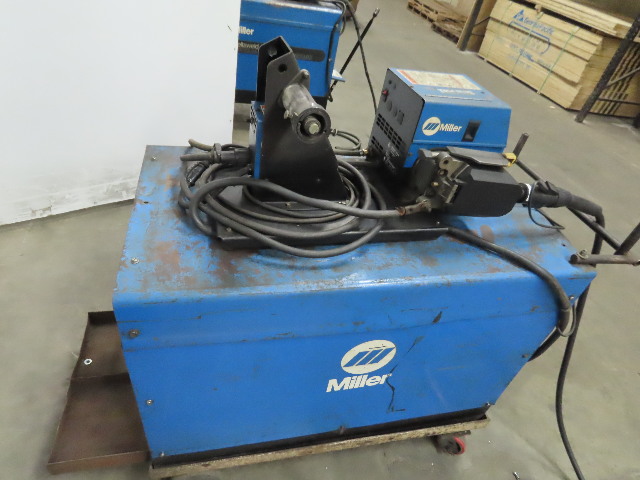 Miller 450a Pulsed Welder W S62 Wire Feeder 035 Tweco Mig Gun
