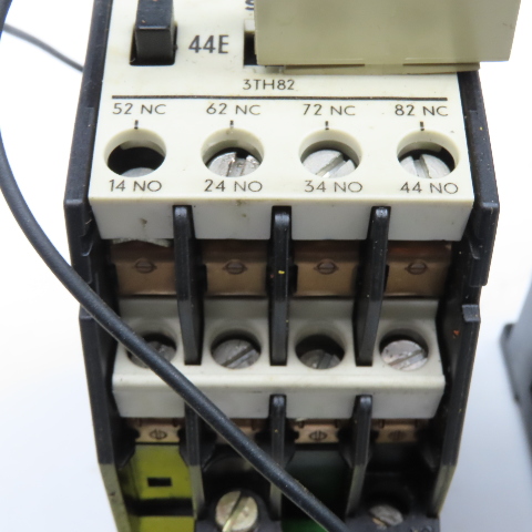 thumbnail image 2 of 3TH8244-0XM0 3TH82-44E AC220V Contactor Relay – Open Box – 12V Coil 2 of 6