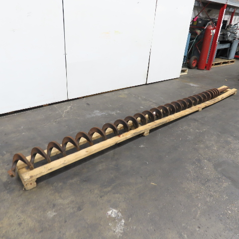 7" OD Right Hand Turn Steel Screw Auger 141" Screw 164-1/2" OAL 7" OD Right Hand Turn Steel Screw Auger 141" Screw 164-1/2" OAL