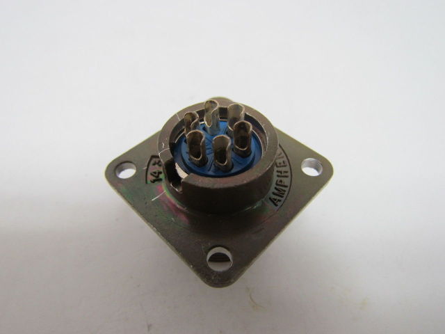 126 Series AMPHENOL 126-1085 5 pin Female Socket NOS