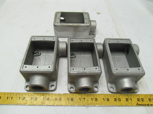 Crouse-Hinds FLS 2 3/4 Sql Gang Cast Device Box 3/4 FS/FD Lot of 4