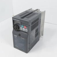 Mitsubishi FR-D710W-025-NA D700 Inverter Drive 1PH 115V Input 3PH 230V 2.5A Out