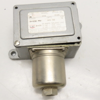 United Electric J6 156 9536 0-100PSI Pressure Switch 1/4" NPT 125/250VAC