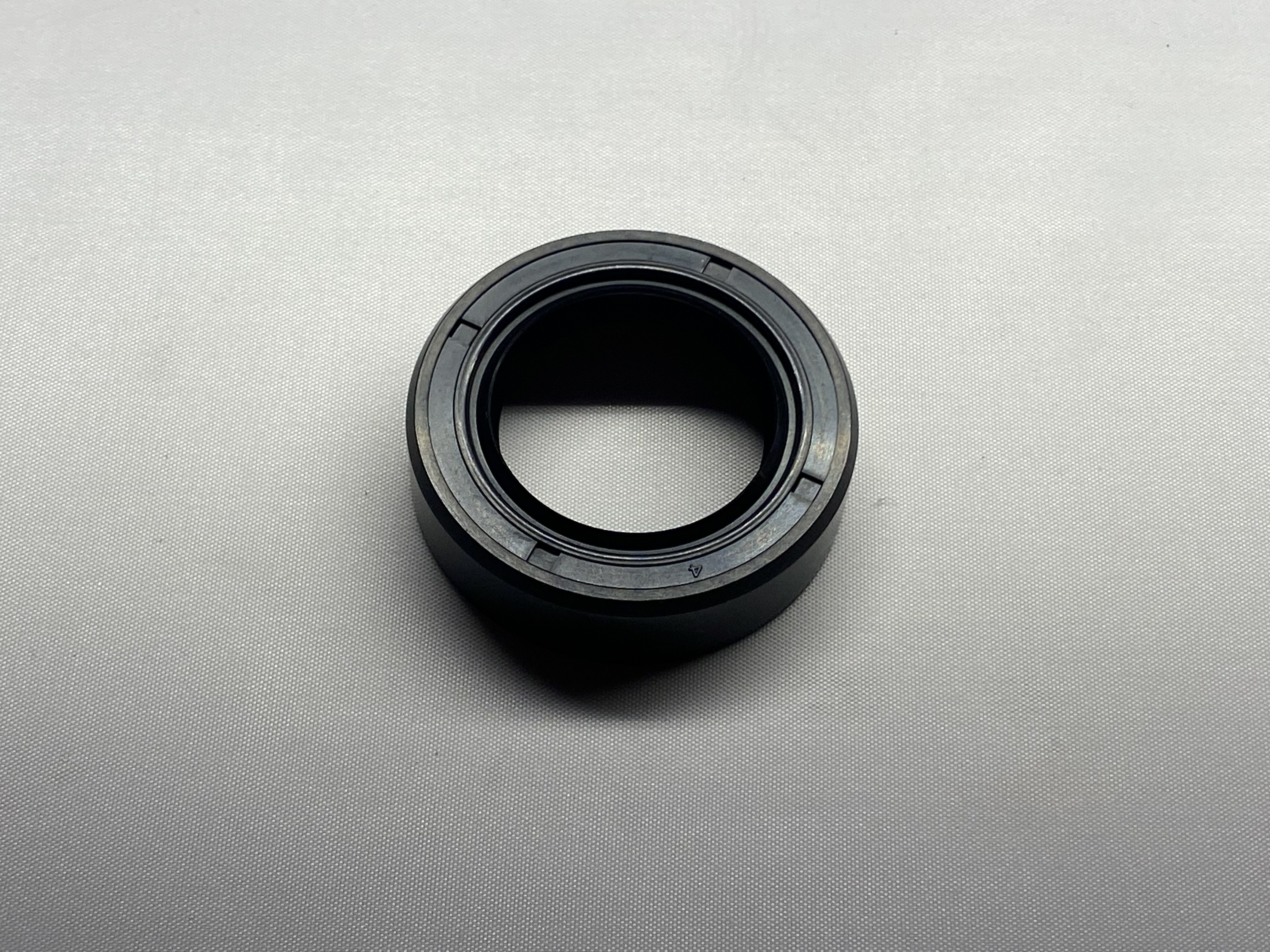 James Gasket Pair Wheel Seal fits 1973-1984 Harley Touring Sportster Dyna