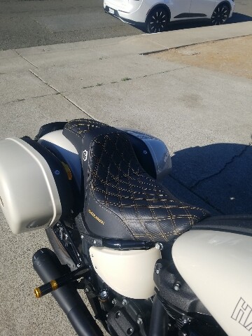 Saddlemen SDC Pro Series Gold Lattice Seat fits 2018-2025 Harley