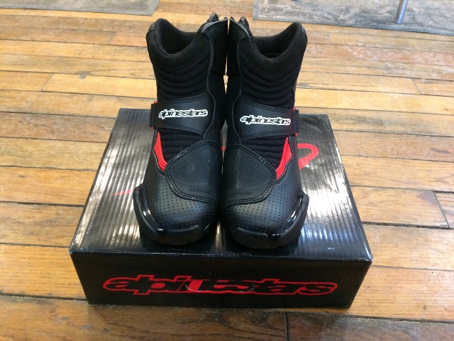 Alpinestars SMX-1 R Vented Black Red White 9.5 Mens Street Road Racing Boots