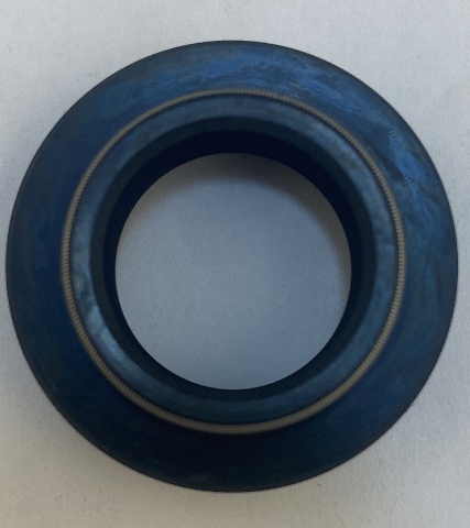 James Gasket Single Starter Shaft Seal for 1989-1993 Harley Dyna Touring Softail