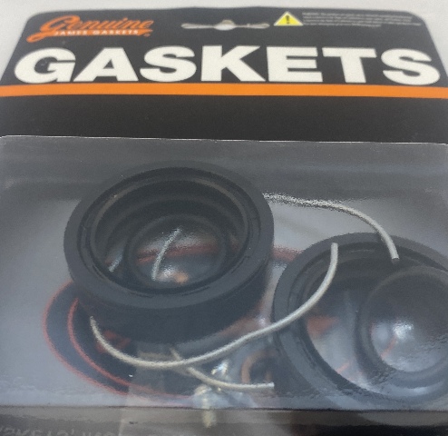 James Gasket 35mm Showa Fork Seal Kit fits 1975-1984 Harley Sportster FXR FXE