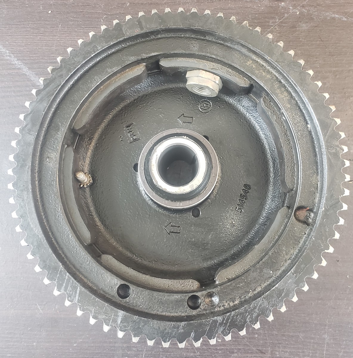 585190 Johnson Evinrude Flywheel 19942005 40 50 HP 73 Teeth 2 Cylinder