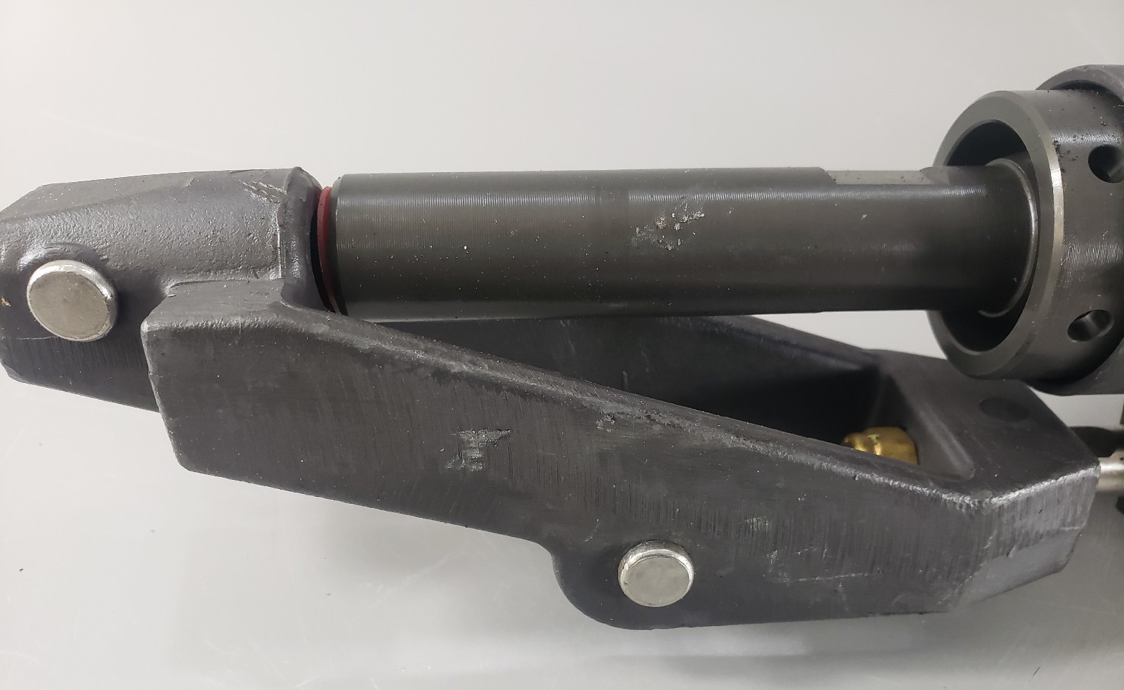 15293C 15294C Mercruiser Power Steering Actuator Southcentral Outboards