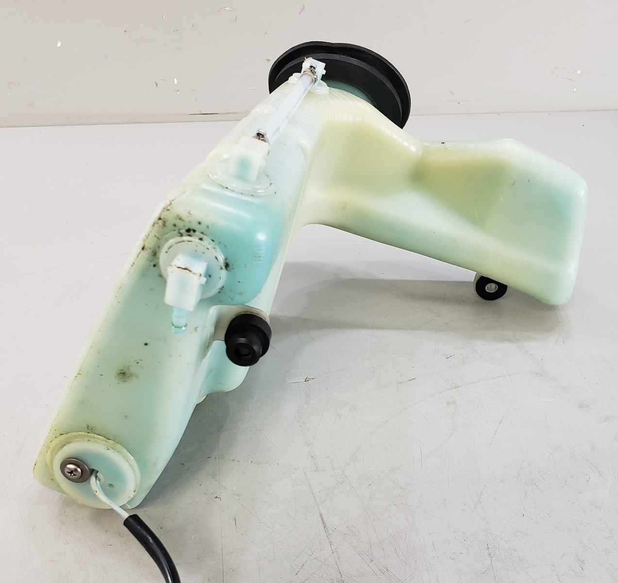 828163A2 Mercury & Mariner 19972010 Oil Tank 30 JET 40 50 HP 3