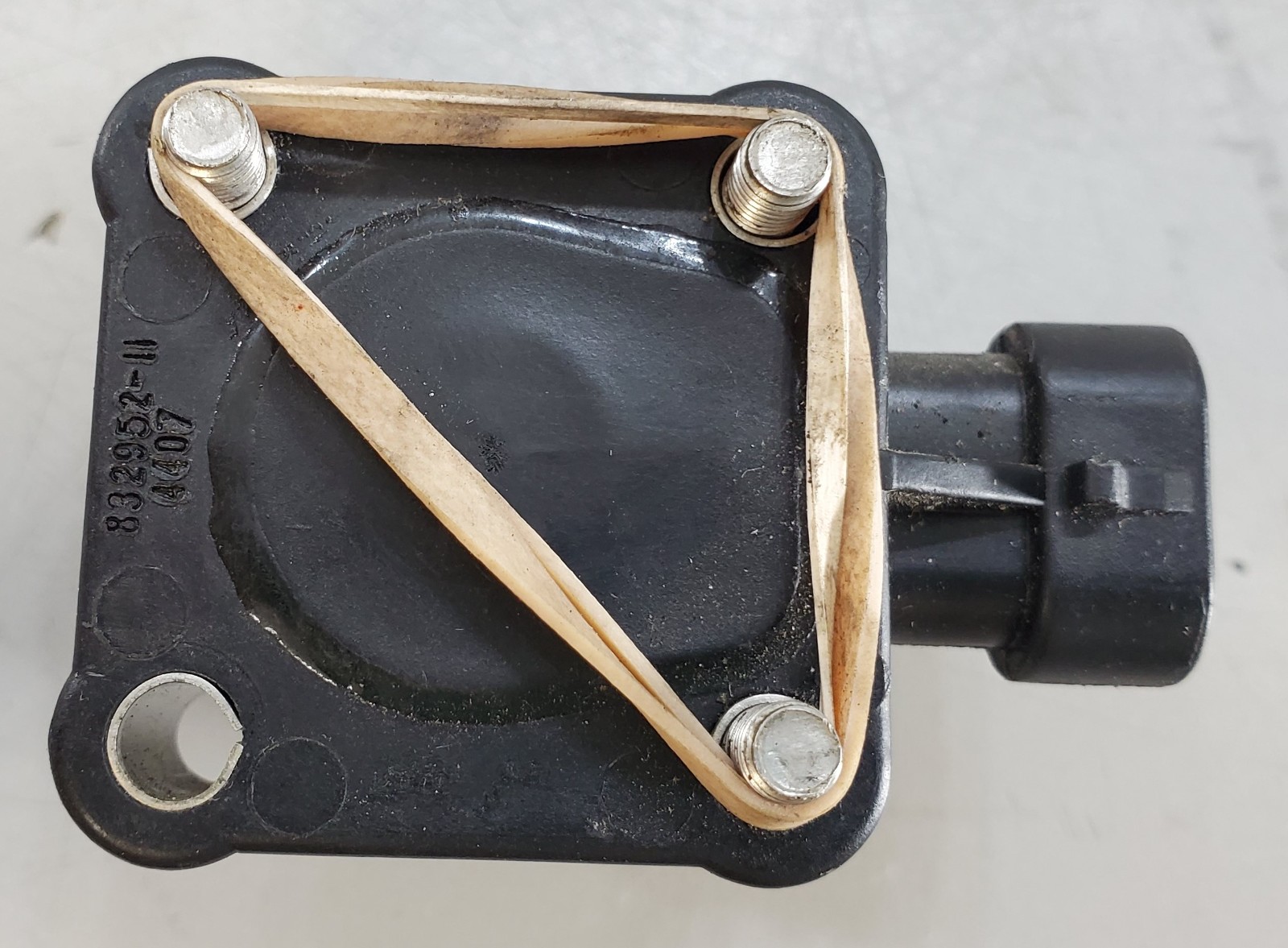 8329521 Mercury 20012010 Throttle Position Sensor 75 90 110 115 + HP 1