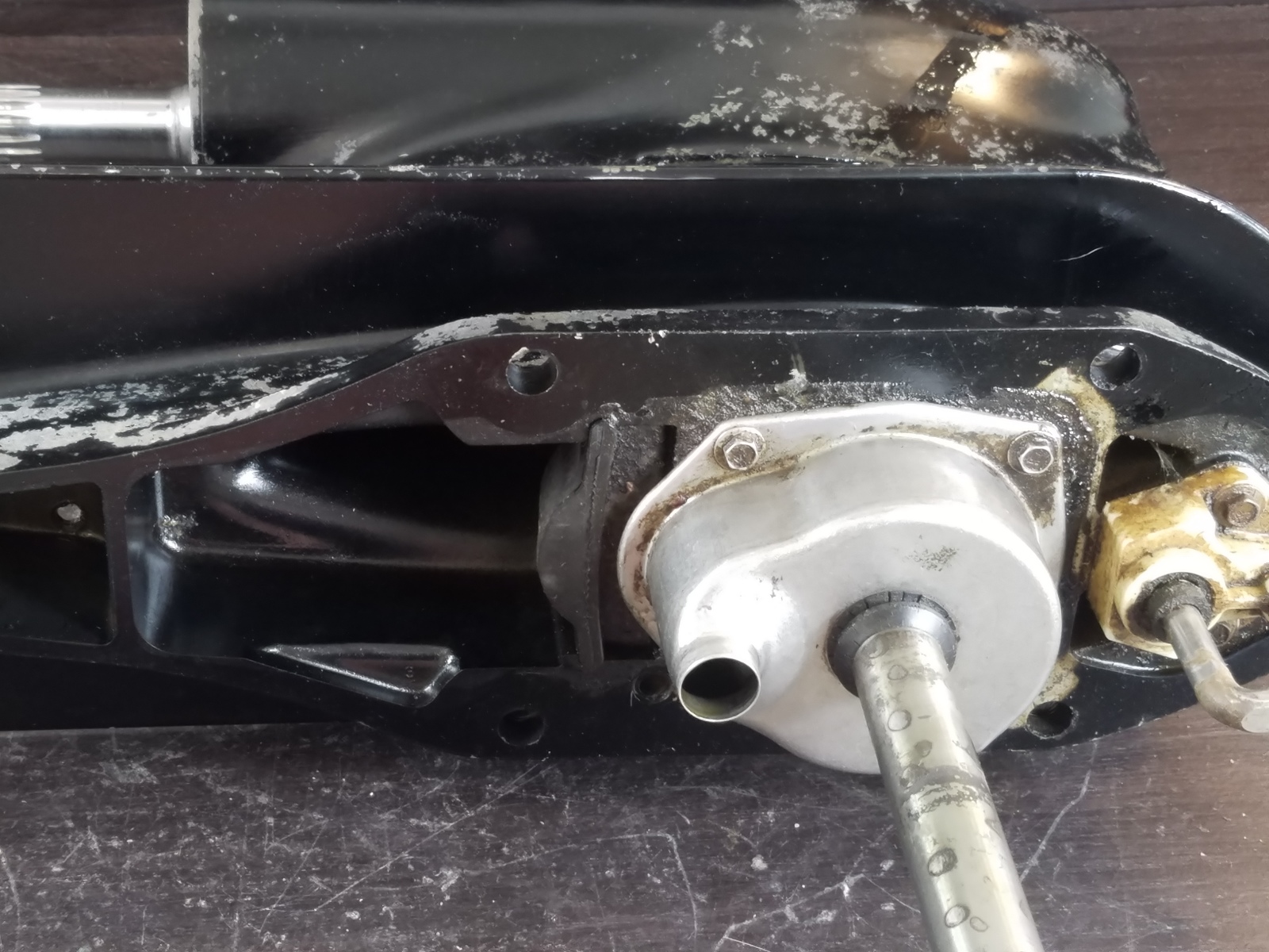 Mercruiser Alpha I Gen II ALPHA 1 GEN 2 Lower Unit FOR PARTS OR REPAIR