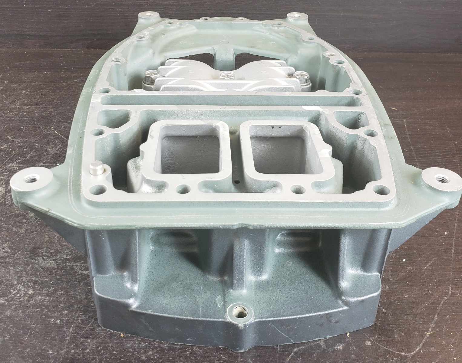 999990404200 Yamaha Exhaust Guide 19952007 200 225 250 HP V6 2